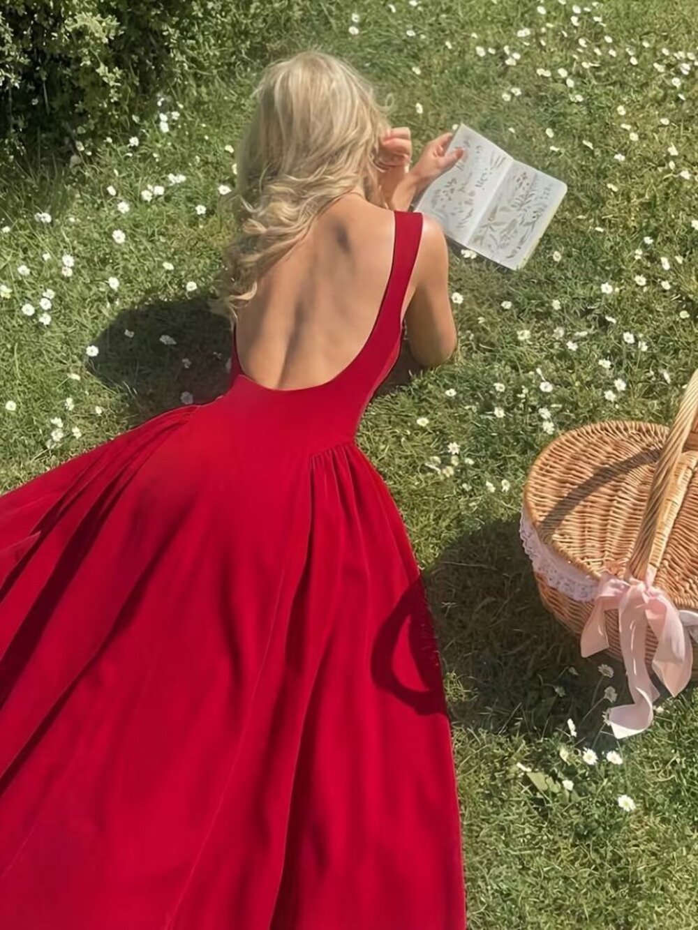 Stunning Red Open-Back Picnic Midi Dress - Size L